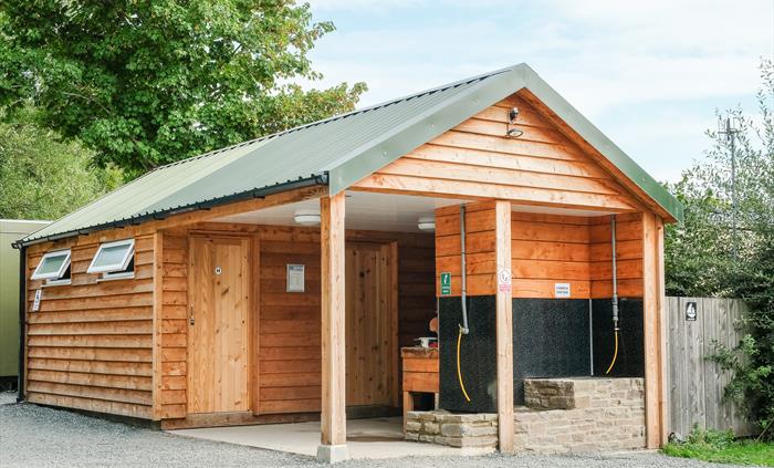 Toilet Block in Ernies